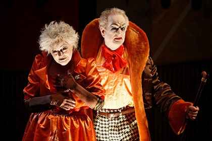 Production still for "The Threepenny Opera". L-R: Judy Connelli as Mrs Peachum, Grant Smith as Mr Peachum. Photographer: Jeff Busby