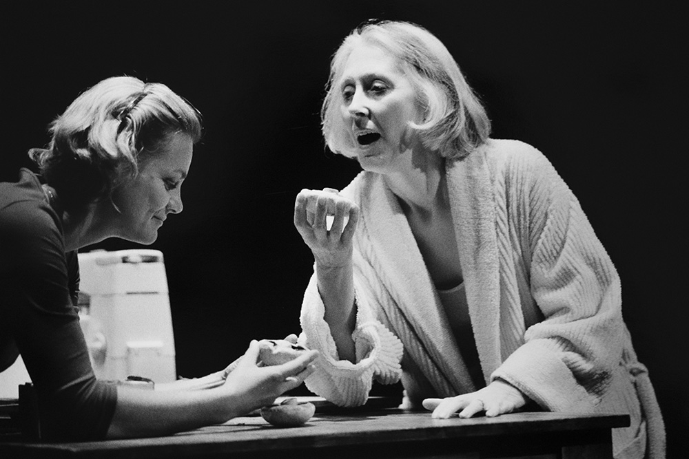 Production still for "Salt". L-R: Victoria Eagger as Meg, Julia Blake as Laural. Photographer: Jeff Busby