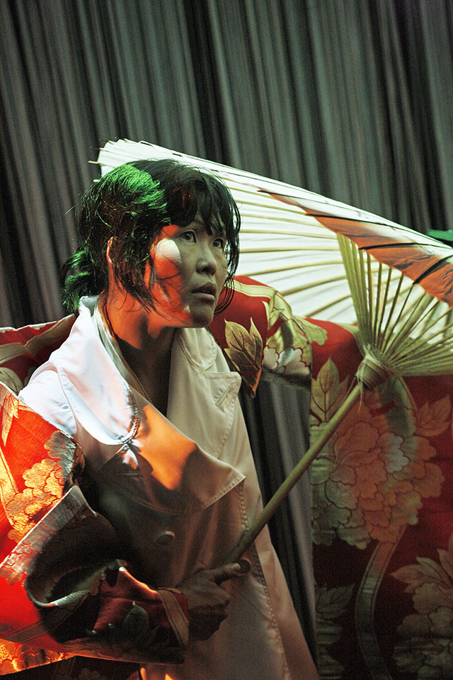 Production still for "En Trance". Yumi Umiumare. Photographer: Jeff Busby