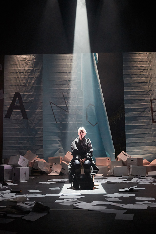 Production still for "A Pacifist's Guide to the War on Cancer". Bryony Kimmings. Photographer: Mark Douet