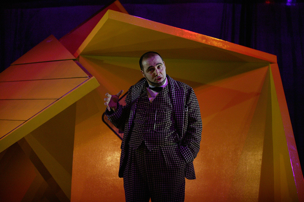 Production still for "Not Like Beckett". Russell Dykstra as Walter Walloon Beckett. Photographer: Lisa Tomasetti