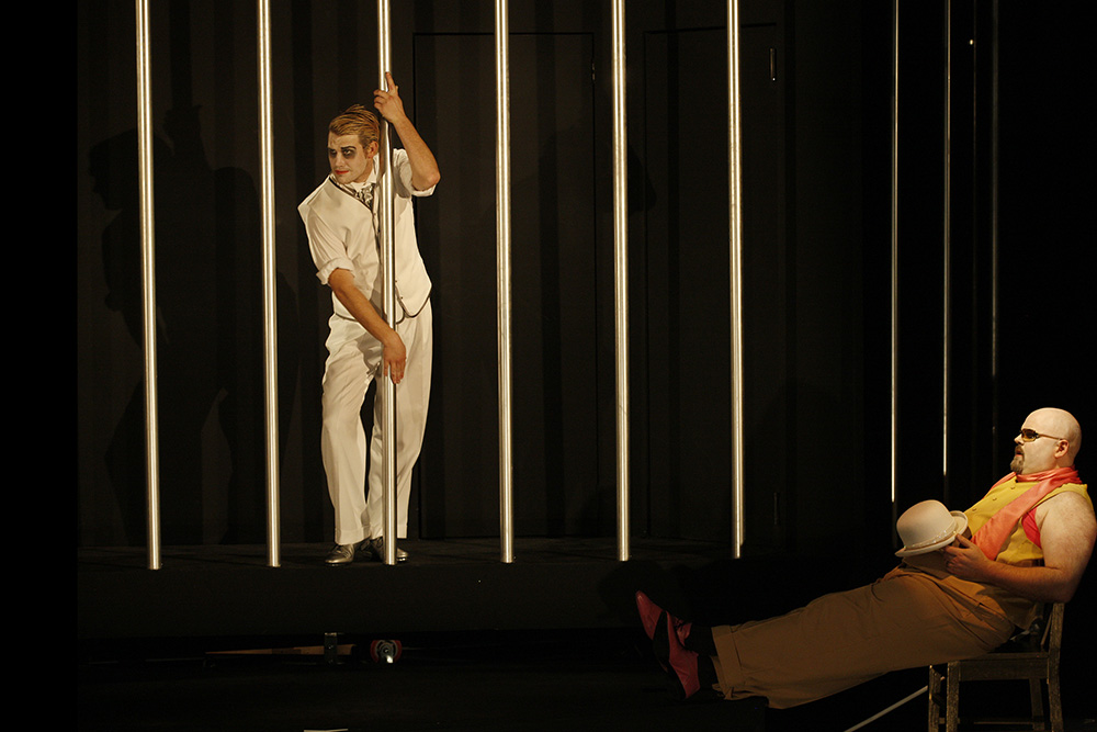 Production still for "The Threepenny Opera". L-R: Eddie Perfect as MacHeath, Casey Bennetto as Tiger Brown. Photographer: Jeff Busby