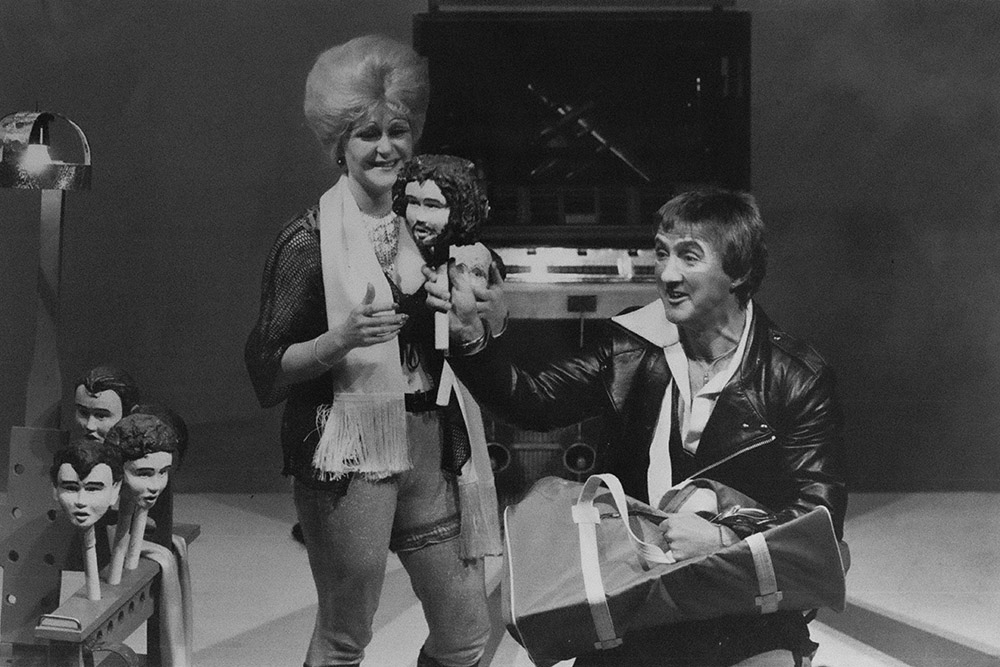 Production still for "Rock-Ola". L-R: Nano Nagle as Angel Sugar, Graeme Blundell as Pagliacci. Photographer: David Parker